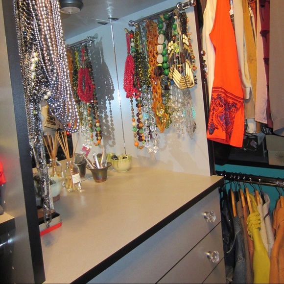 Meet your Posher, Kristina - Picture 2 of 4